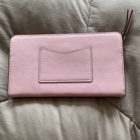 Banana Republic clutch/wallet. - Picture 3 of 4